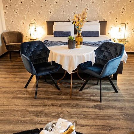 Guesthouse De Wissen Dilsen-Stokkem Eksteriør billede